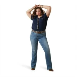 Ariat® Ladies R.E.A.L Mama Hen Navy Eclipse T-Shirt 10043758 12 Ariat® Ladies R.E.A.L Mama Hen Navy Eclipse T-Shirt 10043758 -Ariat Shop S23 WMS WEST 10043758 full plus